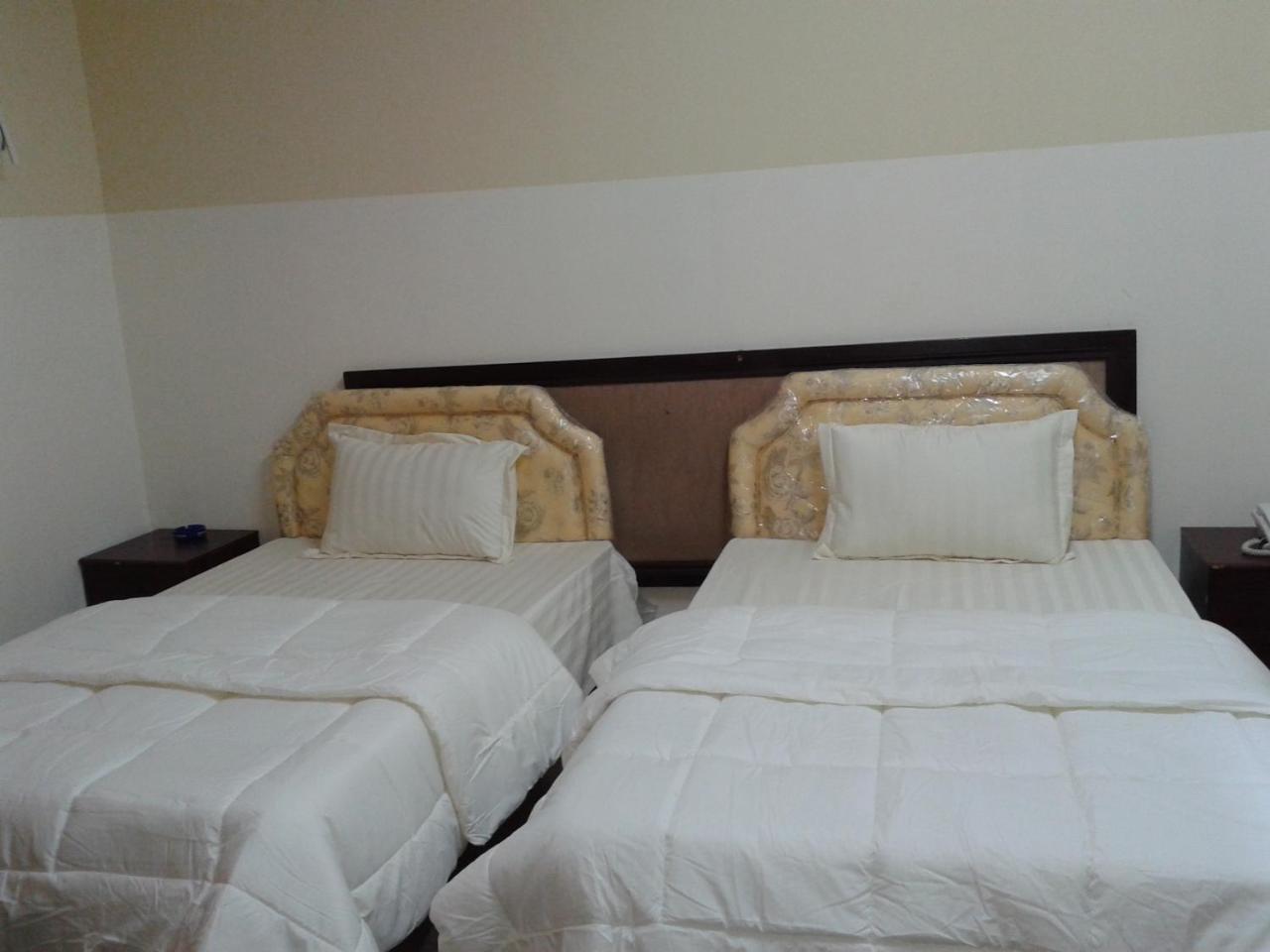Al Ghazlan Hotel Sinaw Ruddah Exteriör bild