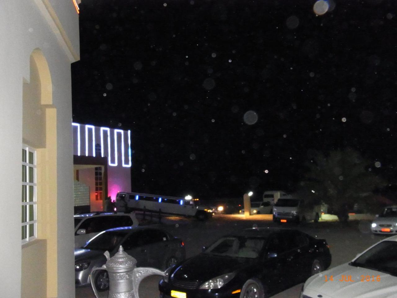 Al Ghazlan Hotel Sinaw Ruddah Exteriör bild