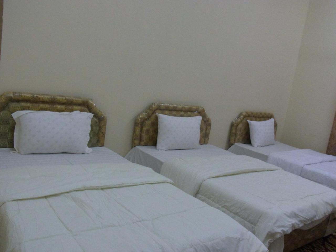 Al Ghazlan Hotel Sinaw Ruddah Exteriör bild